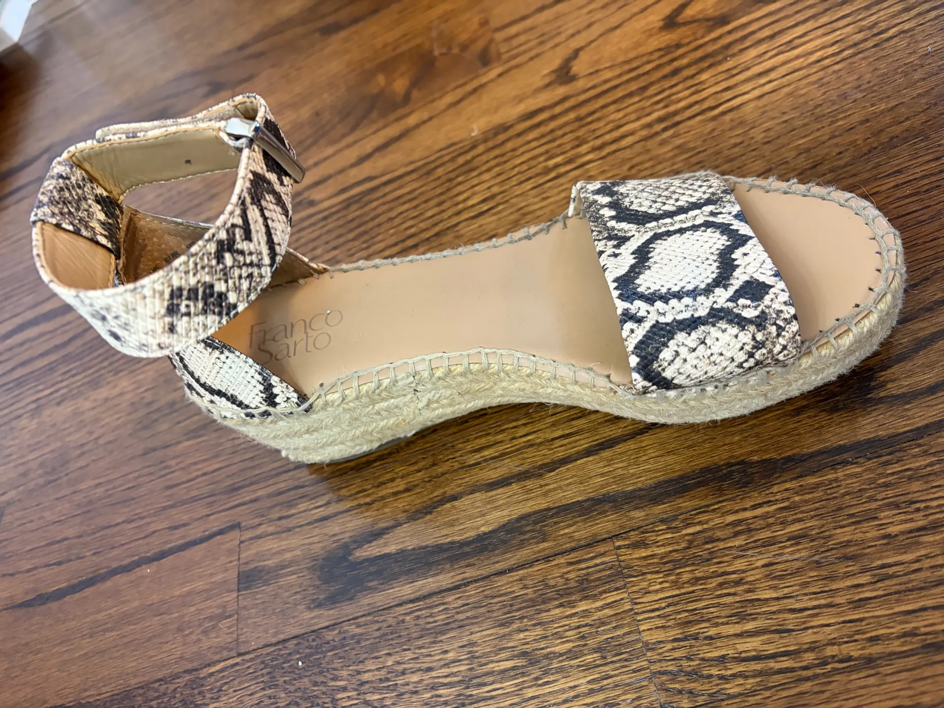 Franco Sarto Snakeskin wedge - Image 3