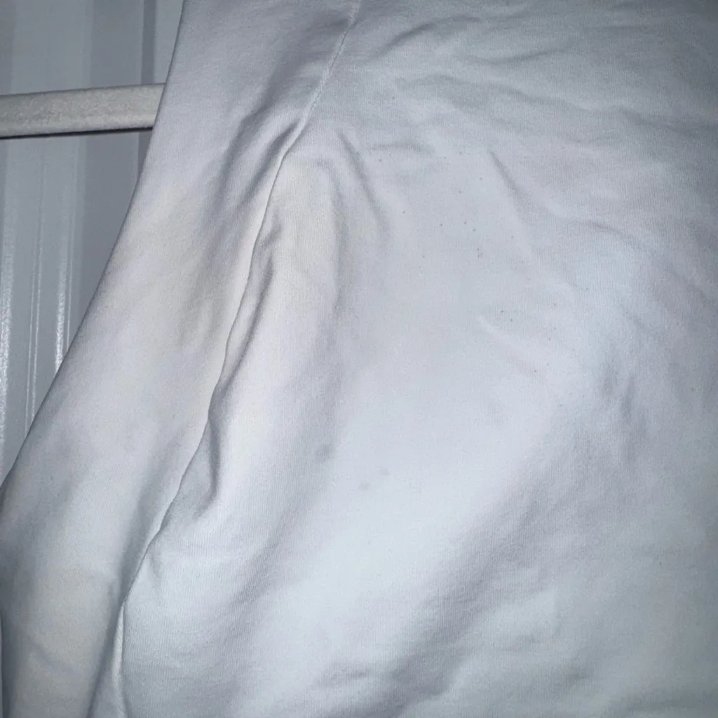 Lululemon Athletica White High Neck Sports Bra - Image 4