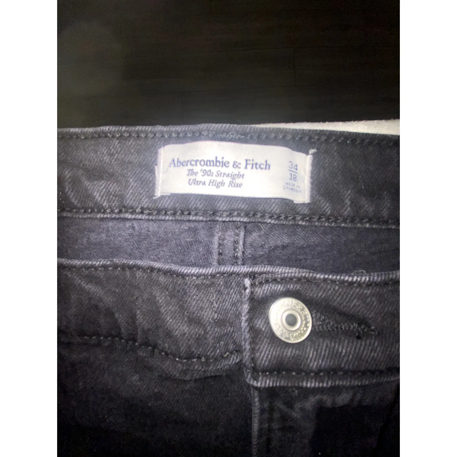 Womens Abercrombie & Fitch The 90s Straight Ultra High Rise Jeans Size 34 Tall - Image 4