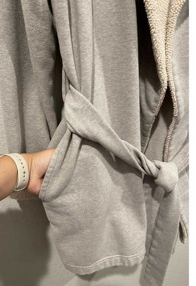 Victoria's Secret  Grey Cream Shawl Collared Robe - Image 3