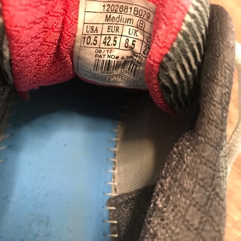 Brooks Women's Adrenaline GTS 18 Running Sneaker - Image 8