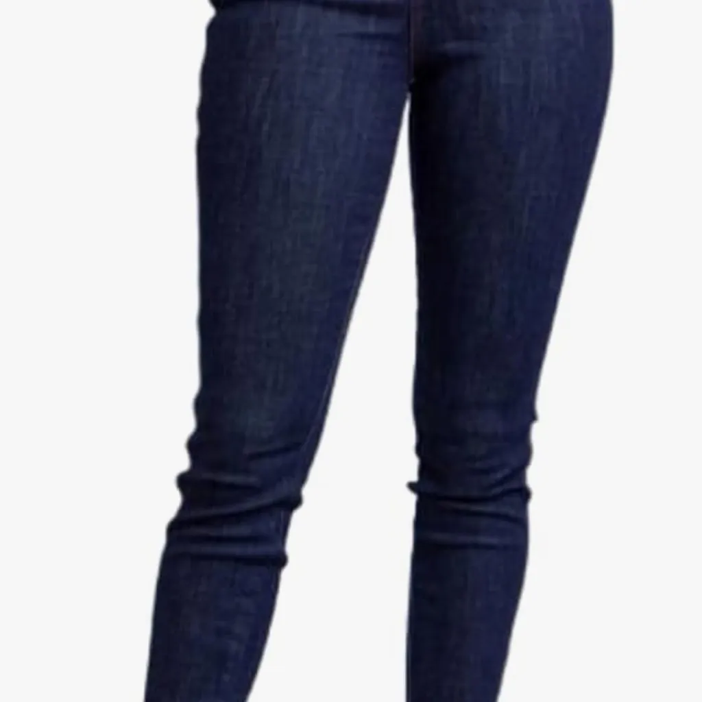 Judy Blue Dark Blue Skinny Jeans heart shaped back pockets 7/28 - Image 3