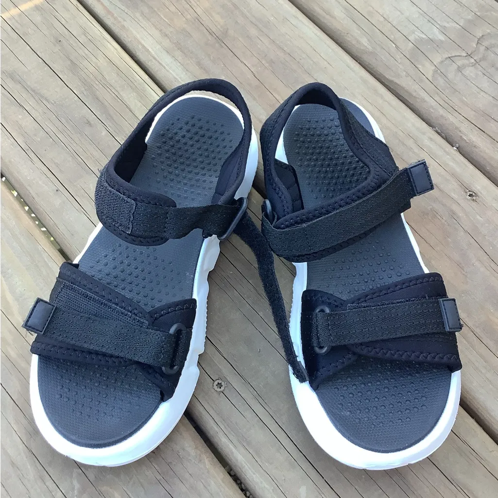Comfy lightweight casual sandals 🖤🤍🖤 Black Size 8.5 - Image 9