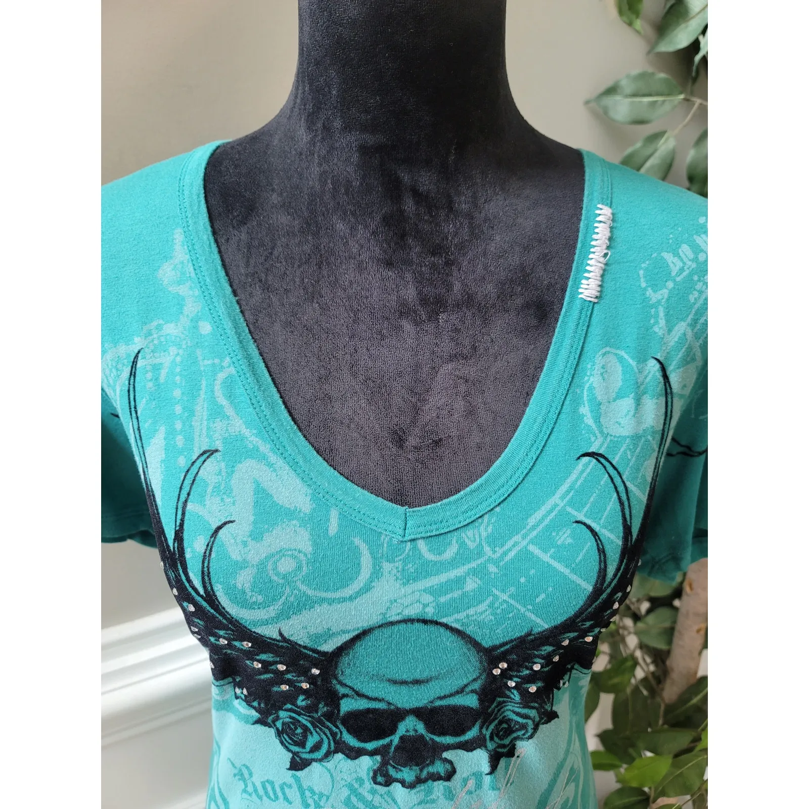 Rebel Spirit Graphic Blouse Women's Size XL Blue Black Scoop Neck Tank Top - Image 3