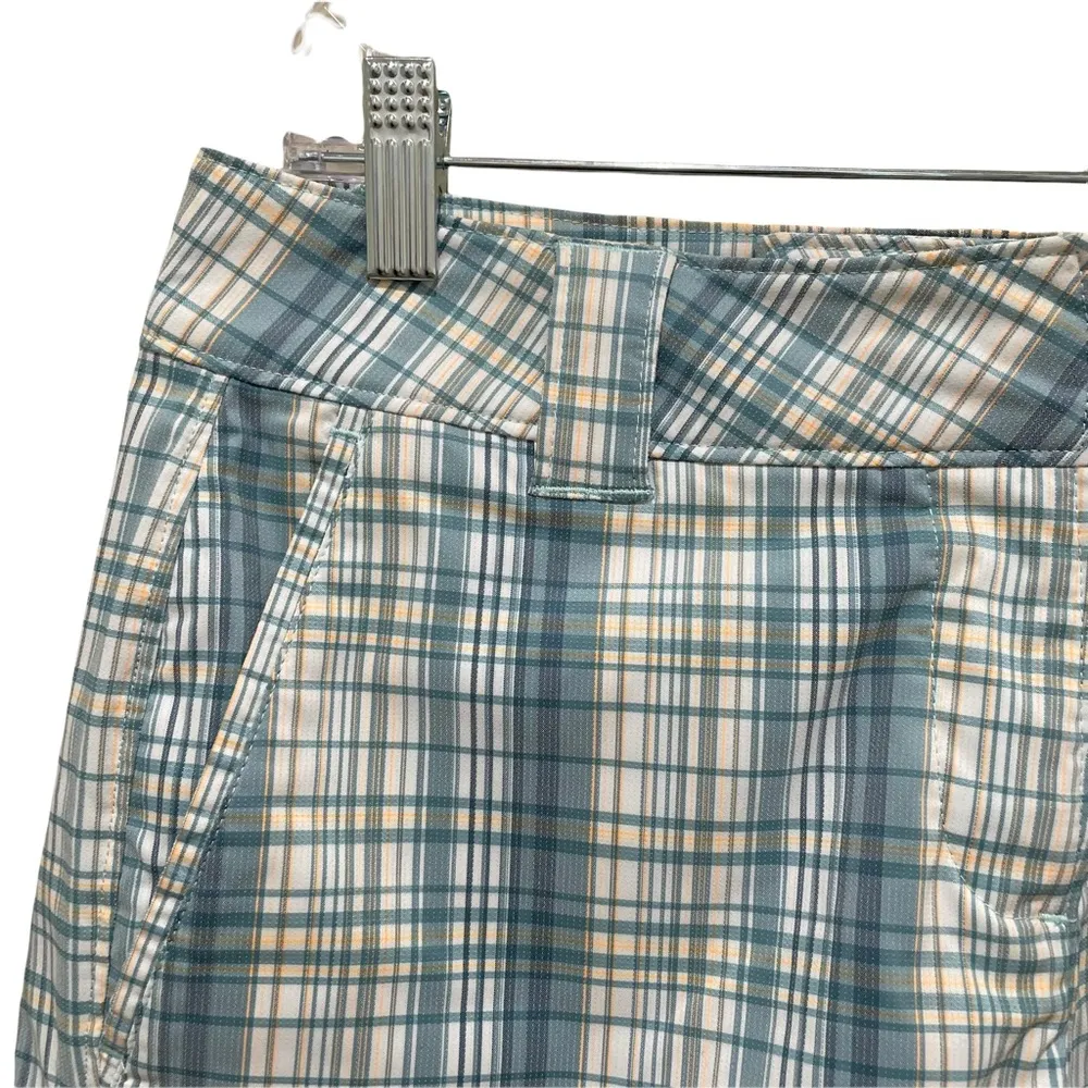 Oakley Women's Back Nine Plaid Performance Golf Shorts Clearwater Blue Size 6 - Image 5