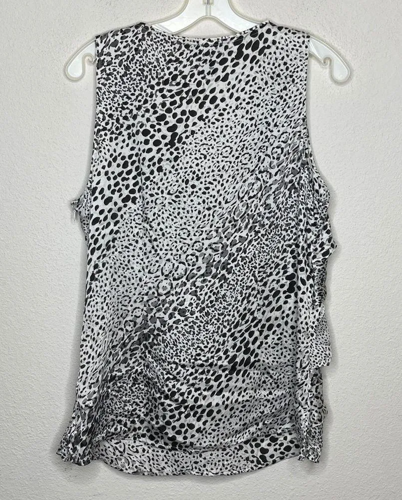 White House Black Market Sleeveless Top‎ - Image 4