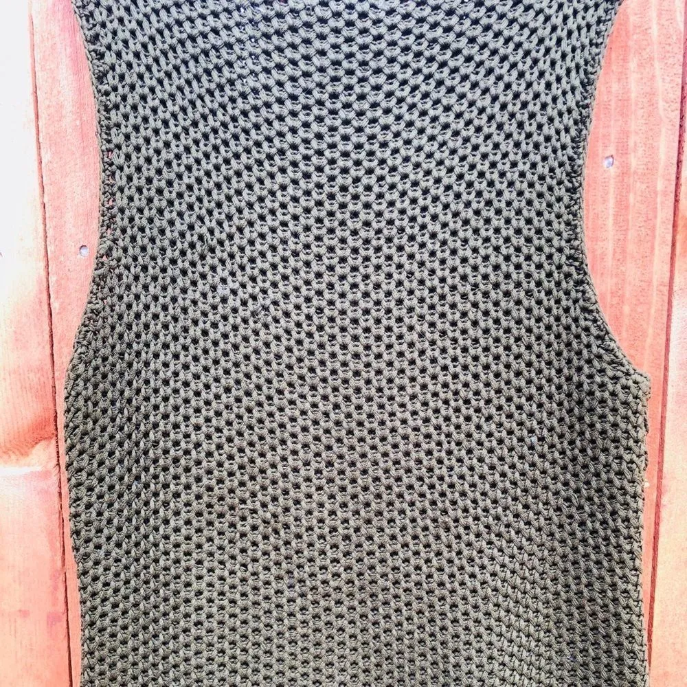 Liz Claiborne Sweater Vest With Wooden Beads - Image 6