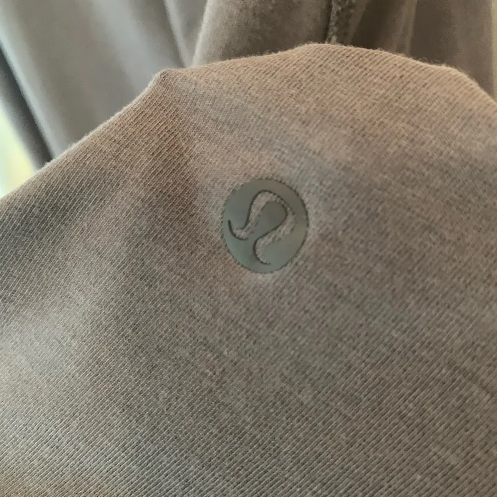 Lululemon t-shirt dress - Image 2