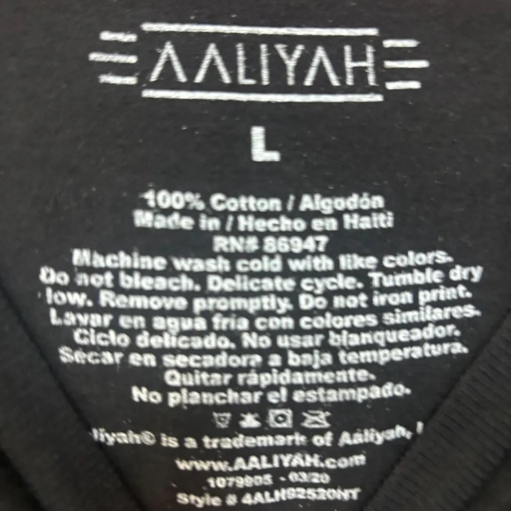 Aaliyah R&B Bikini Portrait tshirt size large - Image 4