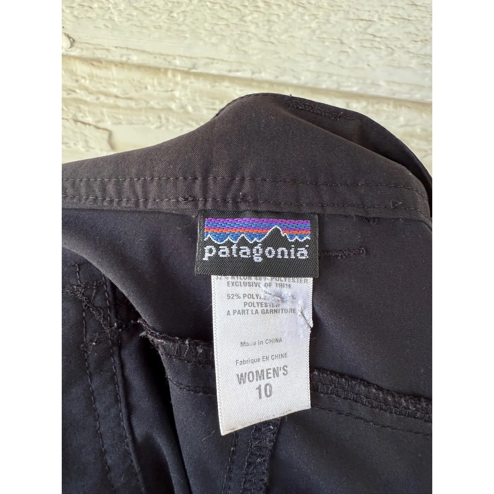 Patagonia Black Cropped Outdoor Lightweight Hiking Pants Womens‎ Size 10 - Image 4