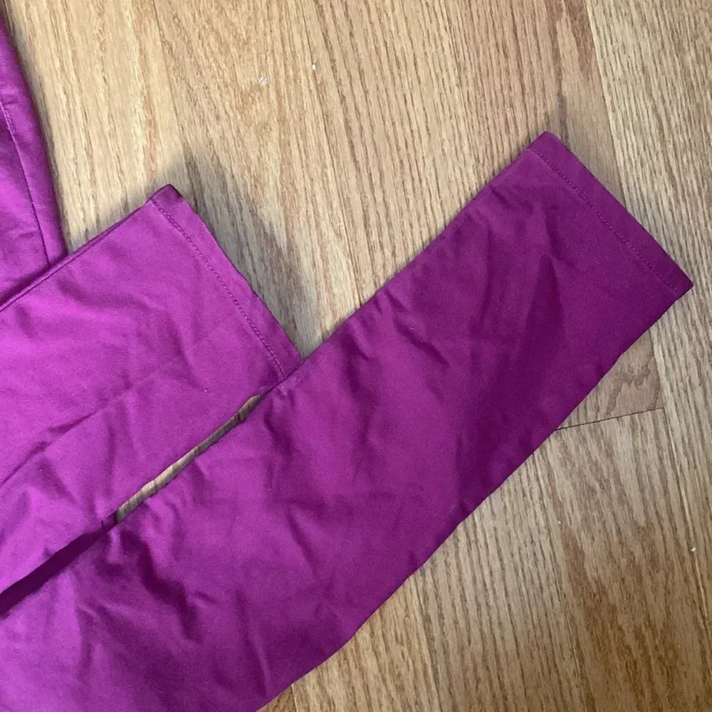 Mossimo Supply Co. Dark Pink Skinny Jeans Size 1 In Juniors - Image 3