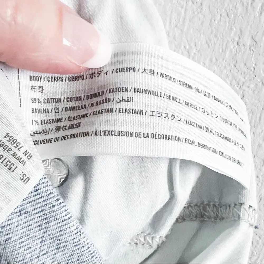 ✨Abercrombie & Fitch The 90s Skinny High Rise Distressed Jeans Size 37 24 Short - Image 2