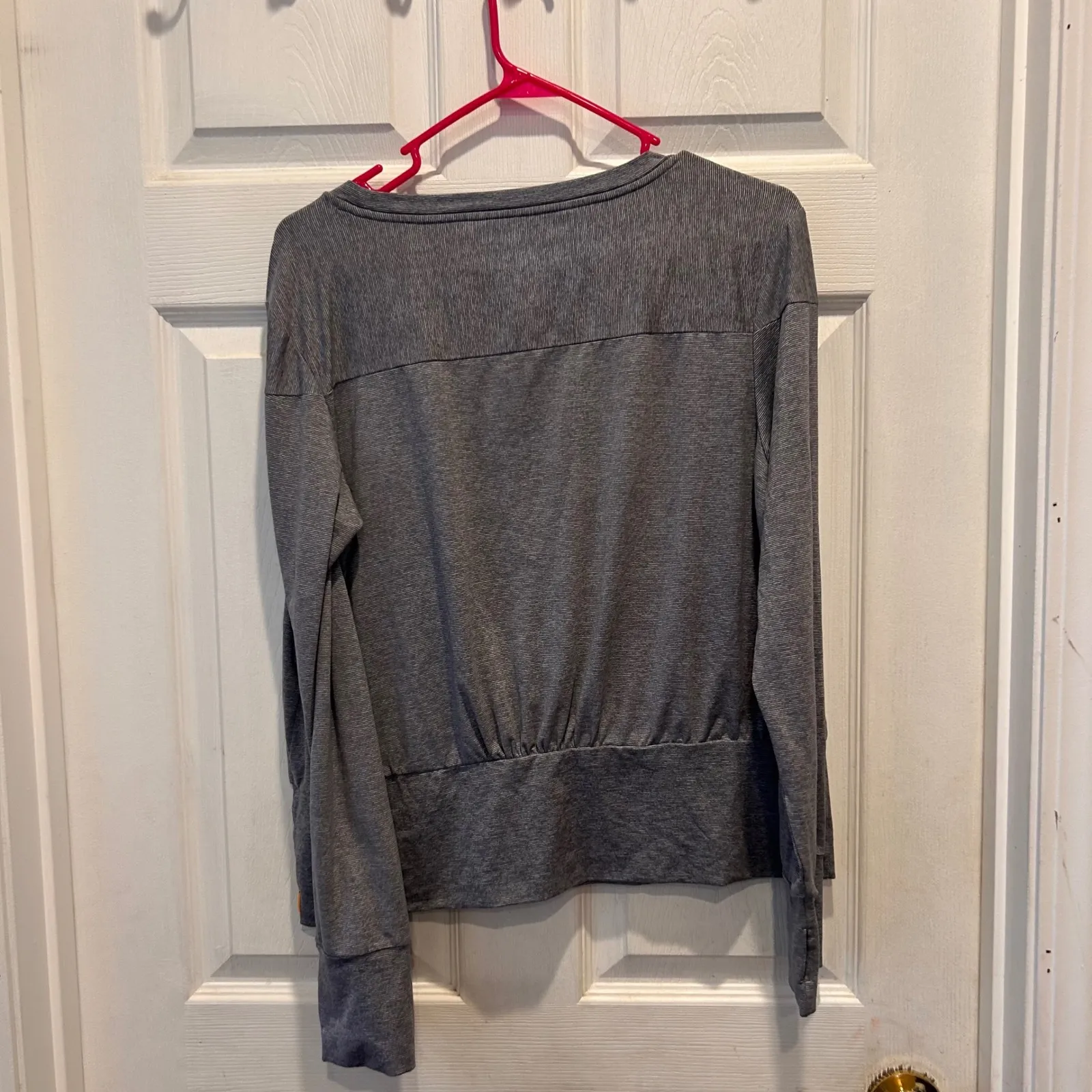 Lucy Gray Striped Long Sleeve Workout Top Women's Size Large Gorpcore Yoga - Image 5