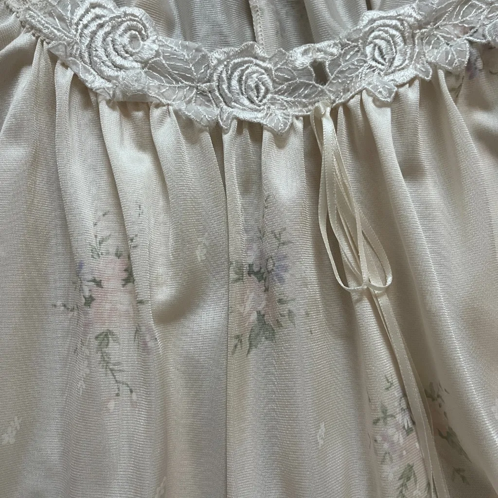 Miss Elaine Vintage Nightgown Ivory/Cream Floral Lace Detail Satin Bow O/S VGUC - Image 5
