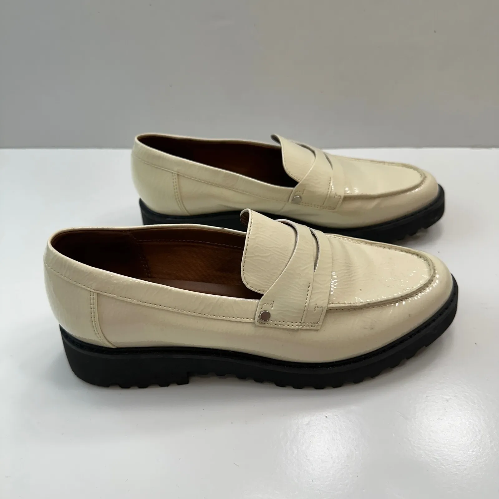 Franco Sarto Cassandra Loafers Lug Sole Platform Patent Leather Cream Women  7.5 - Image 3