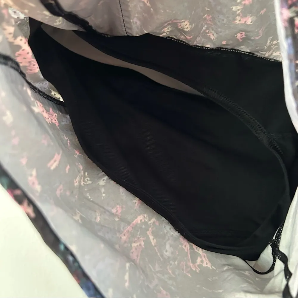 Lululemon Speed Shorts Black & Multicolor - Image 8