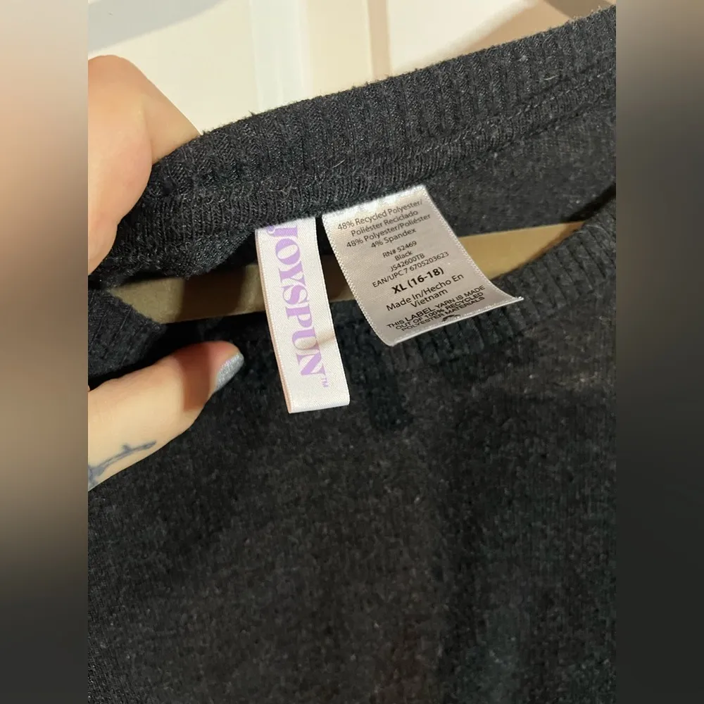 Joyspun Dark Grey/Black Long Sleeved Sweater Light Pullover Round Neck Size XL - Image 9