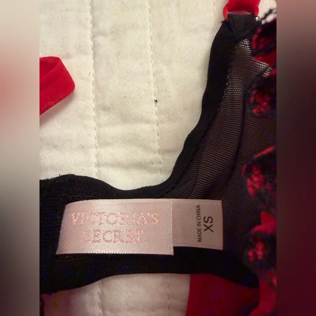 Y2K Victoria’s Secret Silk Chiffon Red Black Lace Milkmaid Slip Dress Chemise - Image 4