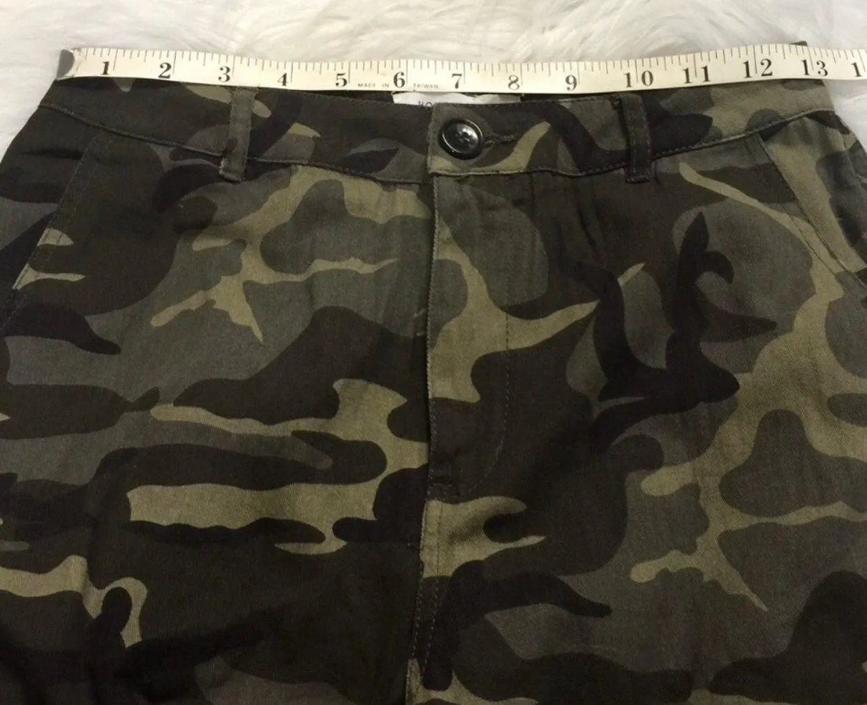 NEW  Camo Pants - Image 6