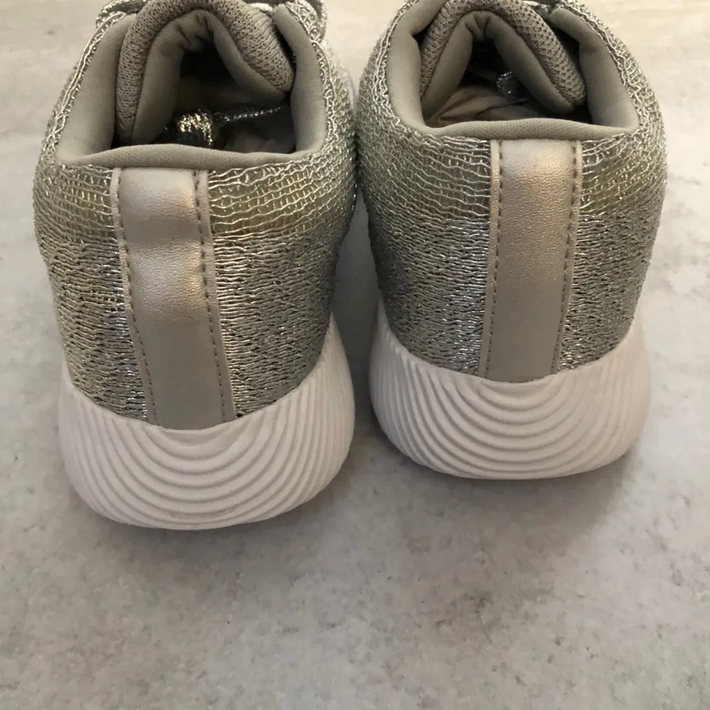 Qupid Silver Metallic Flyknit Spyrock Sneakers NEW - Image 5