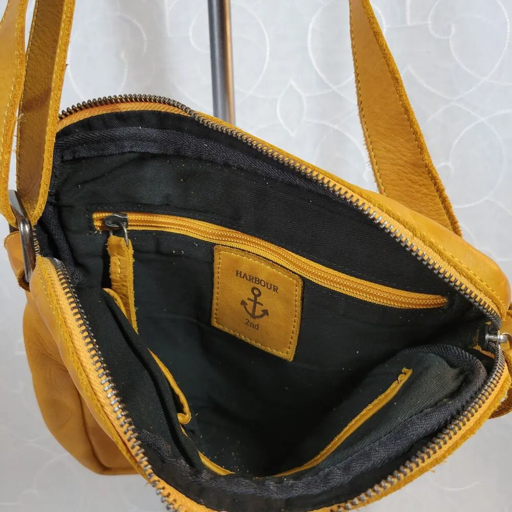 Harbour 2nd Leather Crossbody Medium Tan Yellow Gold Hobo Purse Bag Purse - Image 11