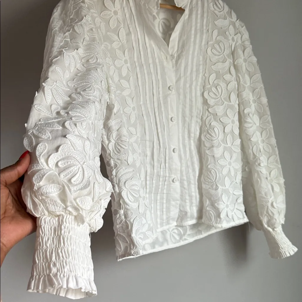 Waimari Magnolia Floral Button - Image 6