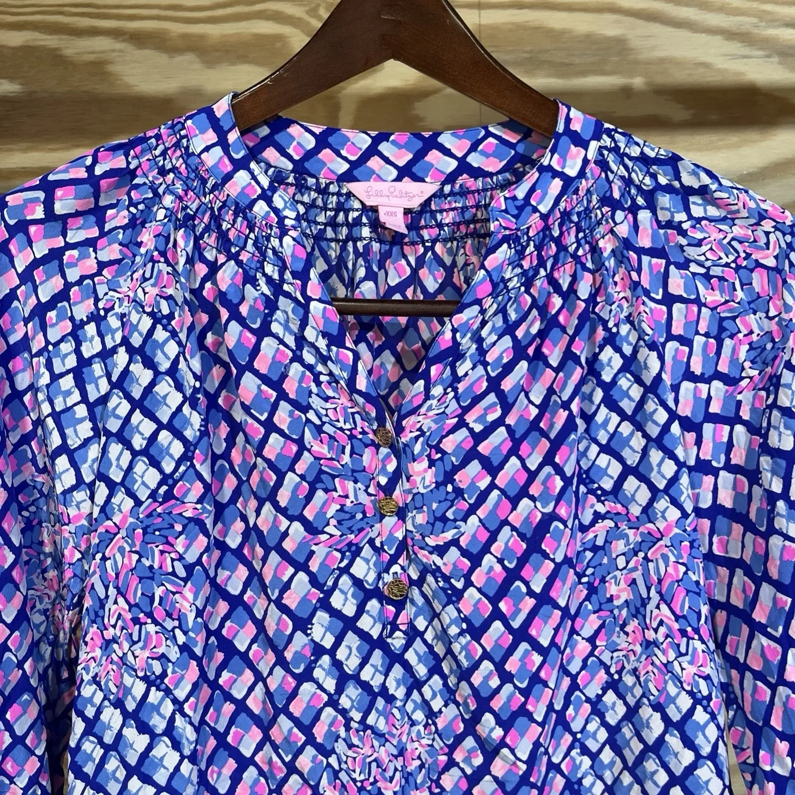 Lilly Pulitzer Elsa Silk Top in Pop Up Toe In Print Blue Pink Pineapple Sz XXS - Image 5