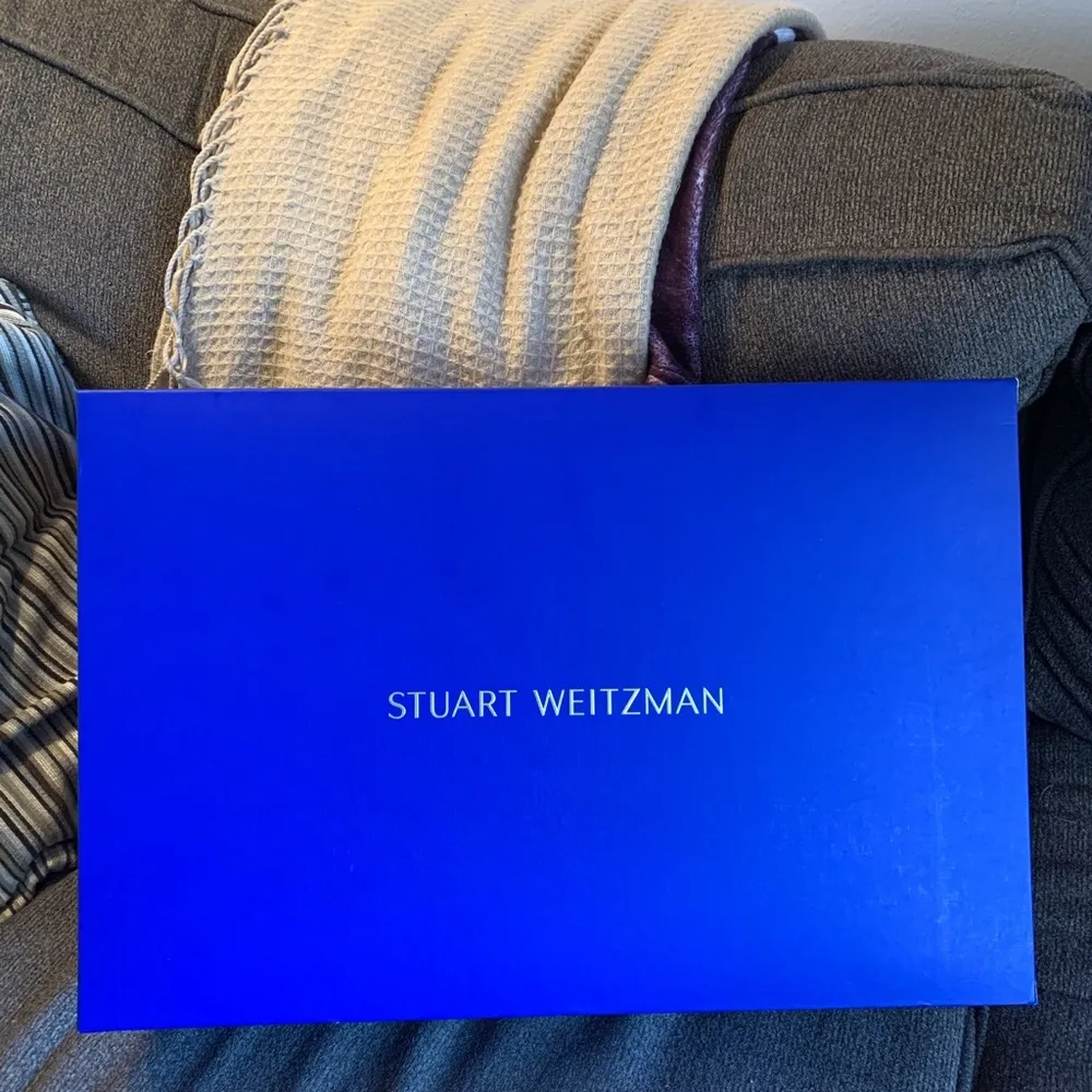 Authentic STUART WEITZMAN SOFT Genuine Shearling 10"H cozy boots - Image 12