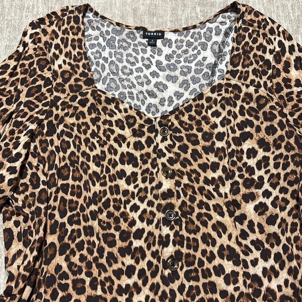Torrid sz 3 3x 22/24 Leopard cheetah leopard tunic Stretch v neck 3/4 sleeve - Image 3