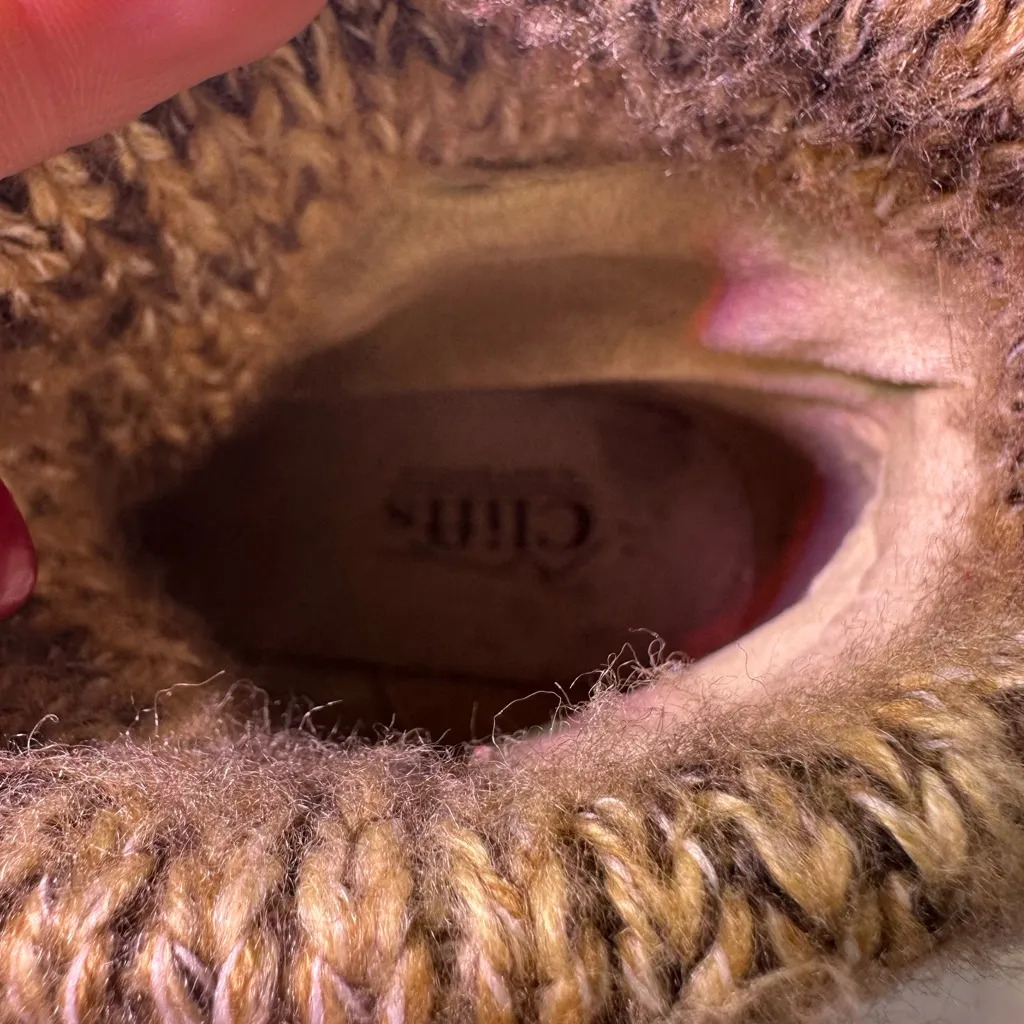 Cliffs by WHITE MOUNTAIN Tan Moto Boots with Cream Cuff Size 6.5 - Image 4