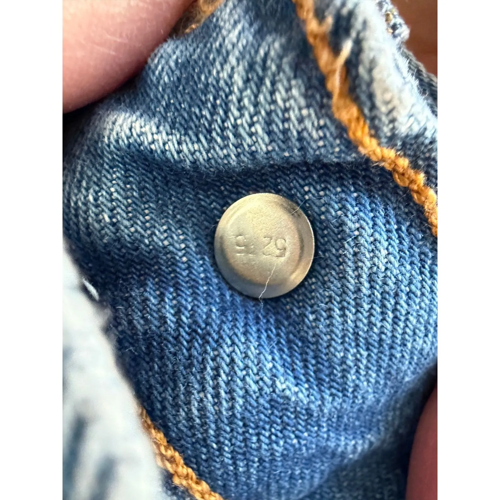 Levi's 501 Denim Cutoff Shorts Distressed Blue Frayed Hem Women's W28 Red Tab - Image 11