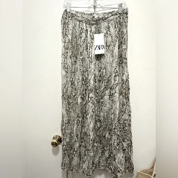 BNWT Chiffon ZARA Wide Leg Animal Snake Print Trousers L - Image 2