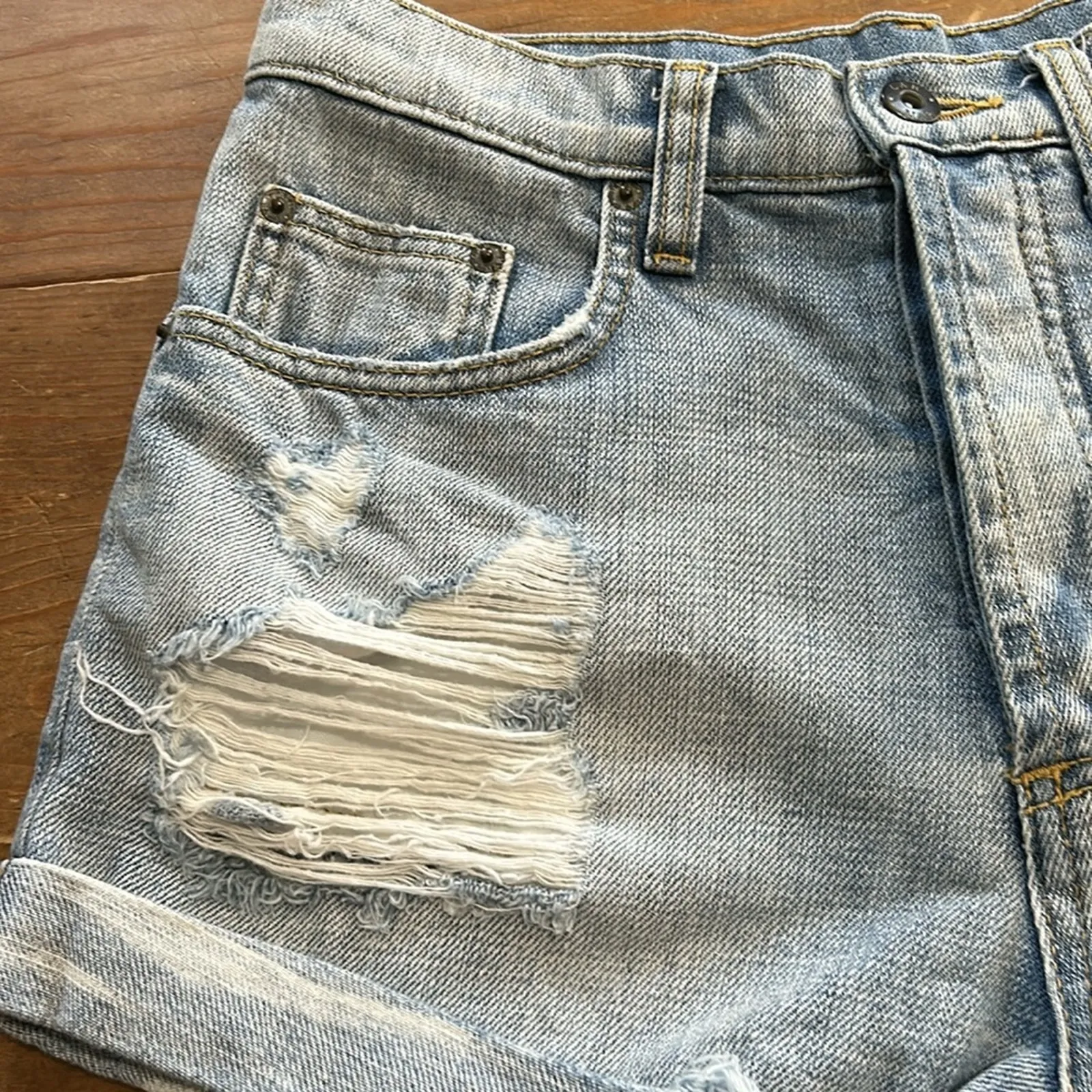 Woman’s Carmar Distressed Light Blue Denim Shorts size 25 - Image 2