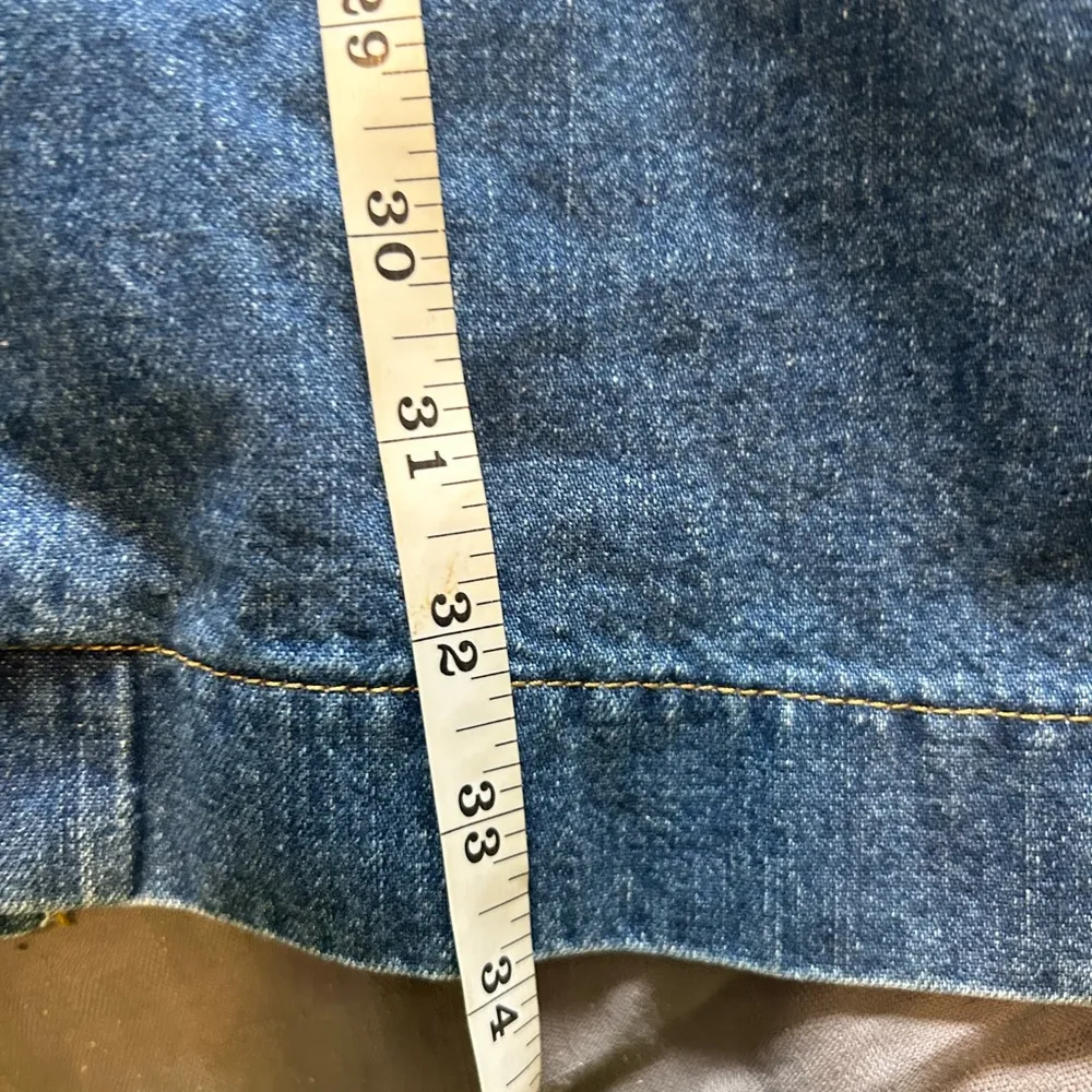 Red camel vintage button down midi denim skirt size 3 - Image 3