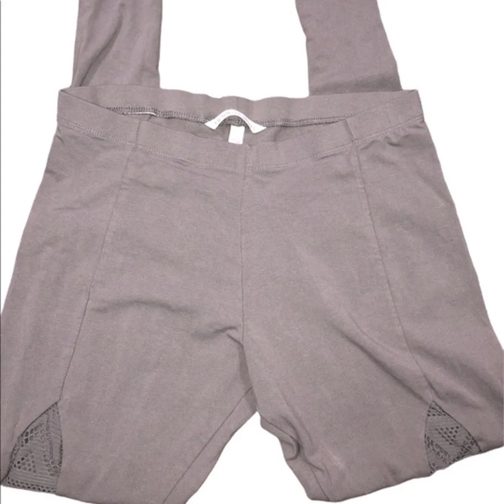 VICTORIAS SECRET size small cozy leggings - Image 3