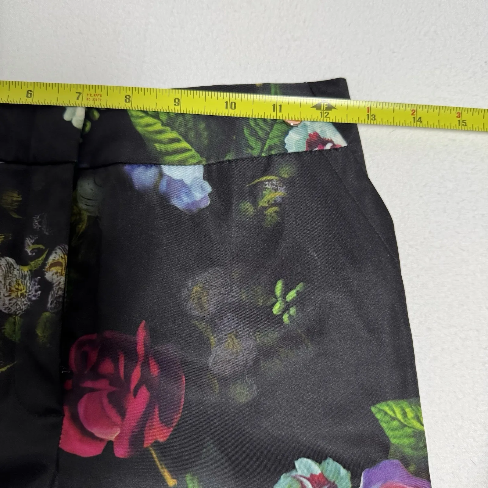 Ted Baker London Diemond Oil Painting floral ankle length pants Trousers size 0 - Image 6