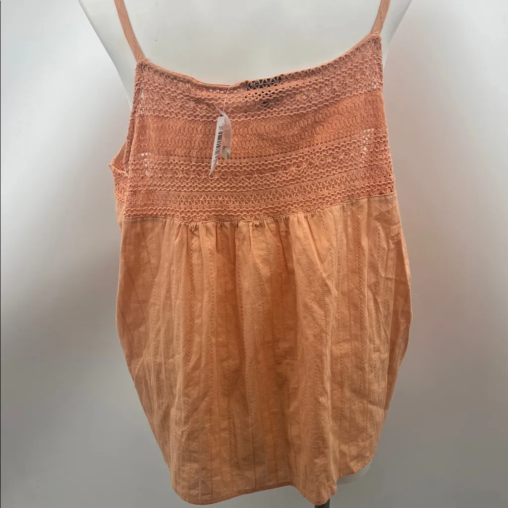 Torrid Light Peach Button-Front Crochet Panel Tank Top - Image 5