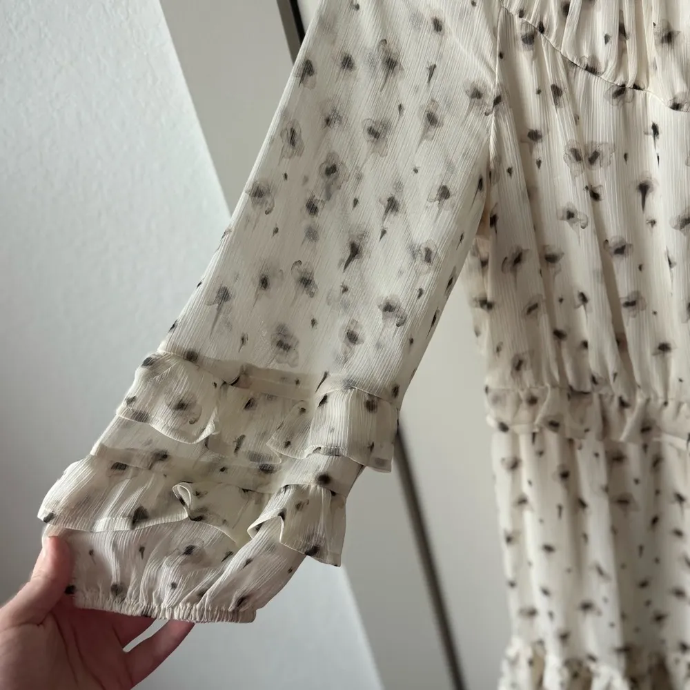 Simply Vera Vera Wang Multicolor Cream/black Chiffon Ruffle Long Sleeve dress M - Image 5