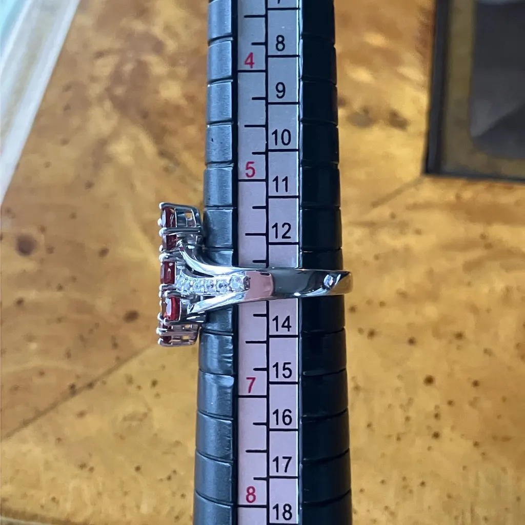 Natural Red Garnet Sterling Silver Cluster Ring Size 6 - Image 9