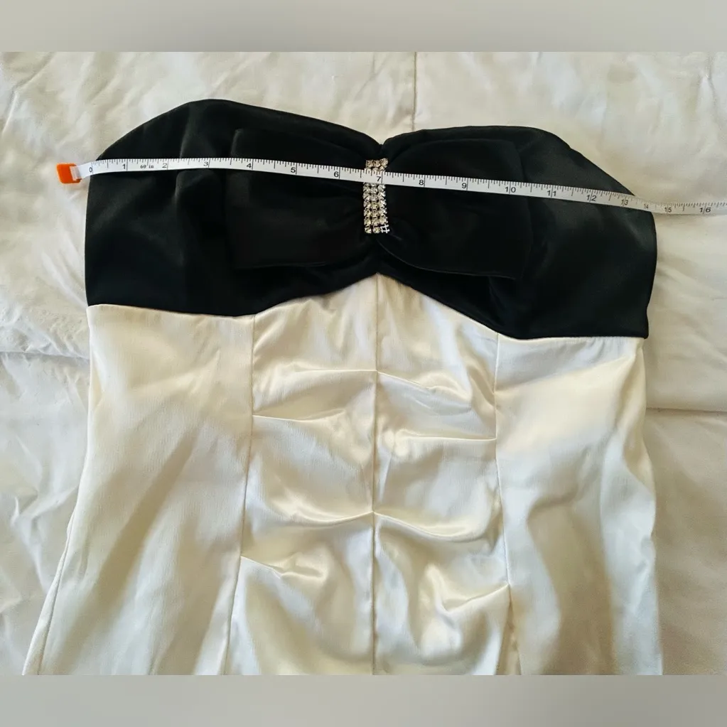 Black and Cream Strapless Dress with bow Holiday Size 6 - Image 7