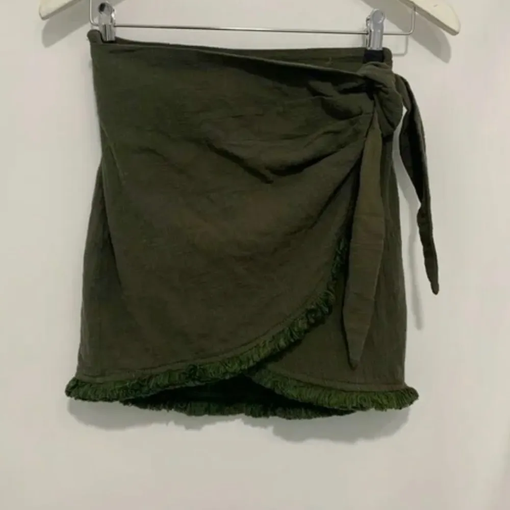 Princess Polly Green Khaki Tie-Waist Skirt / Skort - Image 3