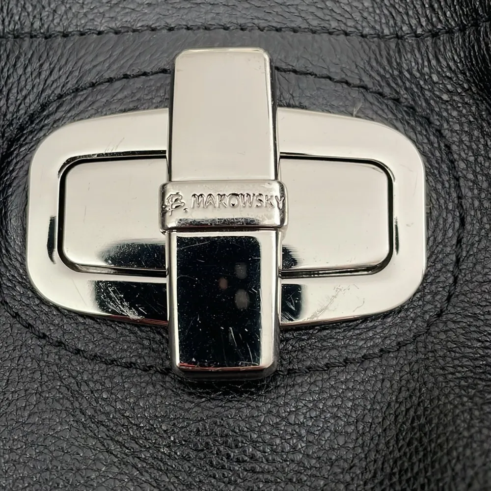 B Makowsky Black Leather Handbag - Image 2