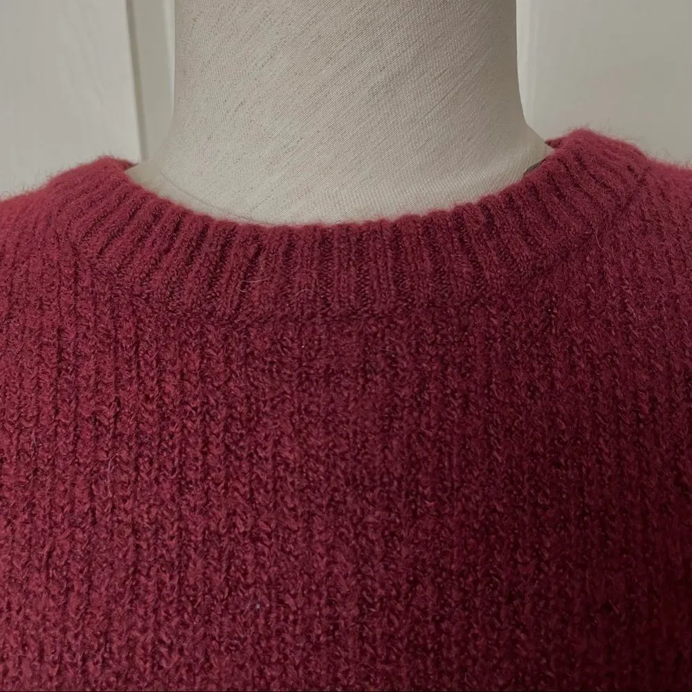 Divided H & M burgundy long sleeved sweater - Image 4