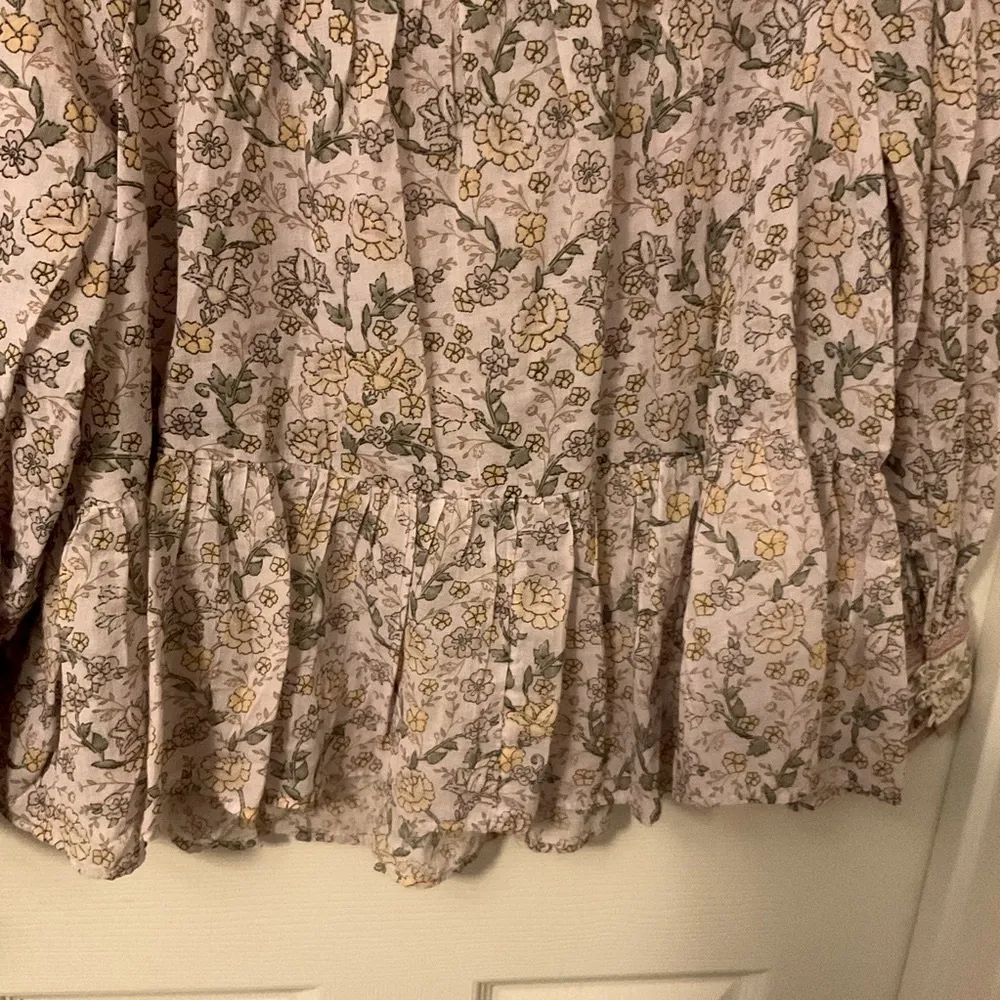 American Eagle Outfitters Lilac Boho Blouse Size medium - Image 10