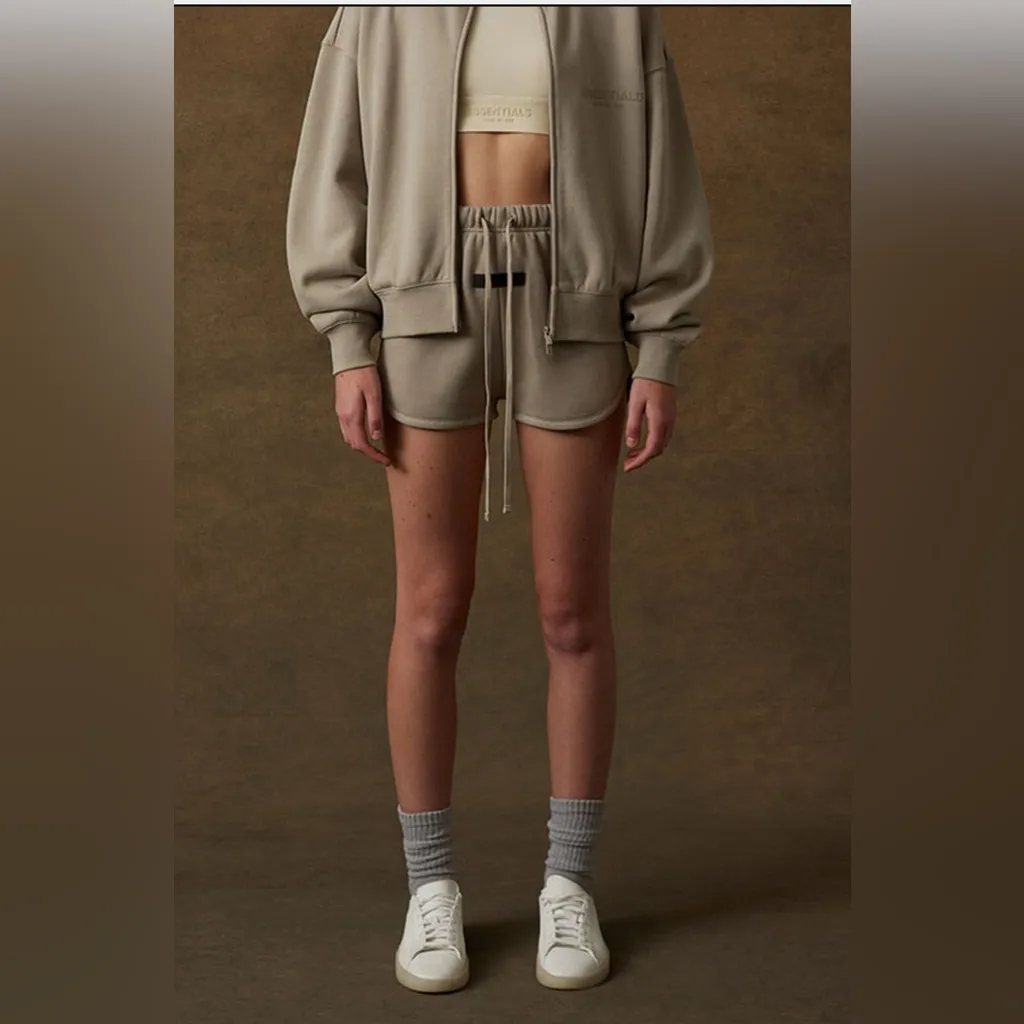 Fear of God Essentials NEW Sweat shorts Smoke Size XXL womens - Image 5