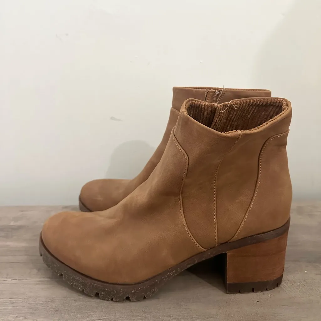 Kork-Ease Esmerelda Tan Cognac Nubuck Boots size 9.5 ankle boots platform - Image 3