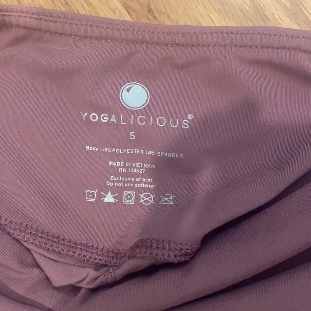 Yogalicious Leggings 28” inseam - Image 2