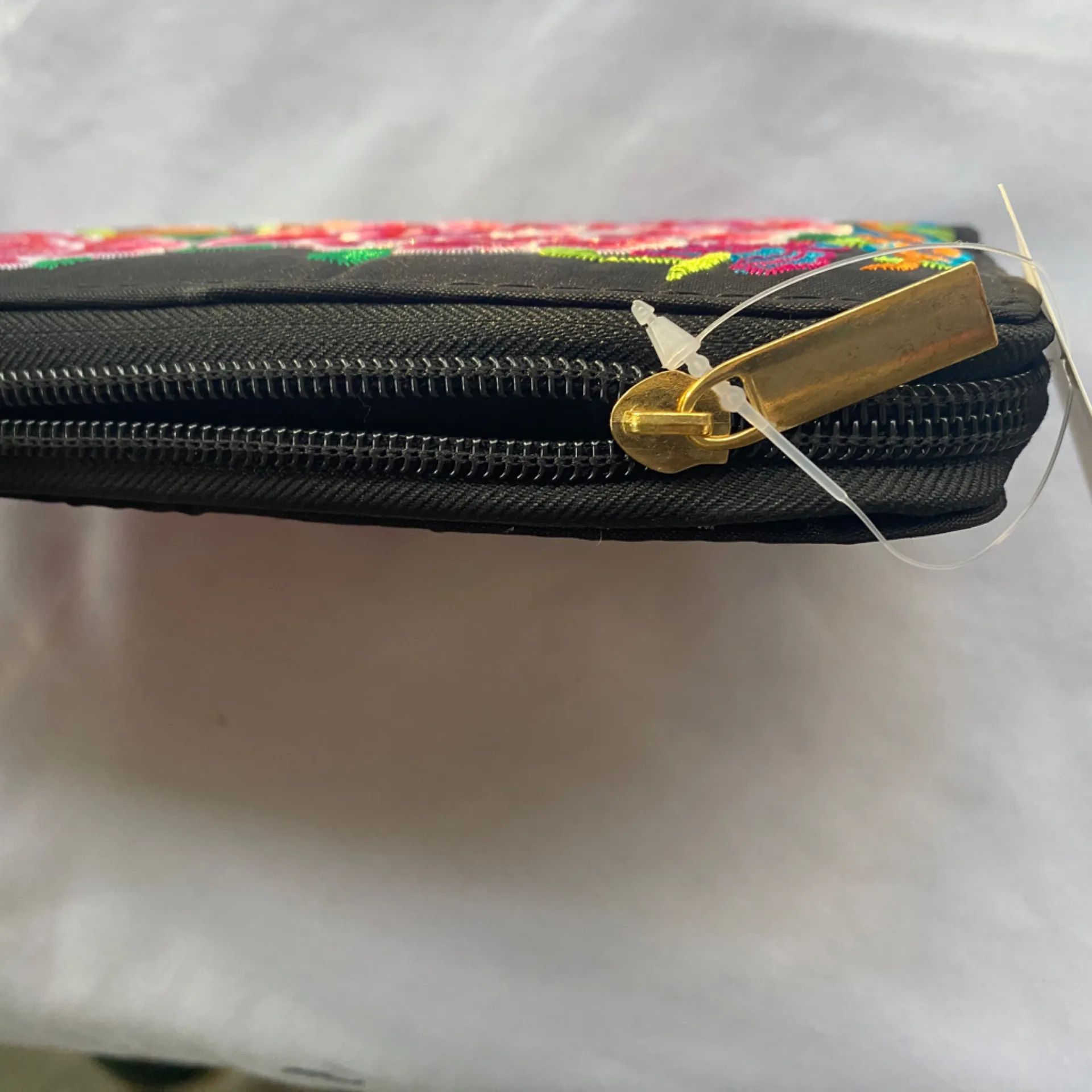 🌺Pink‎ Floral Embroidered Women’s Wallet Black - Image 3