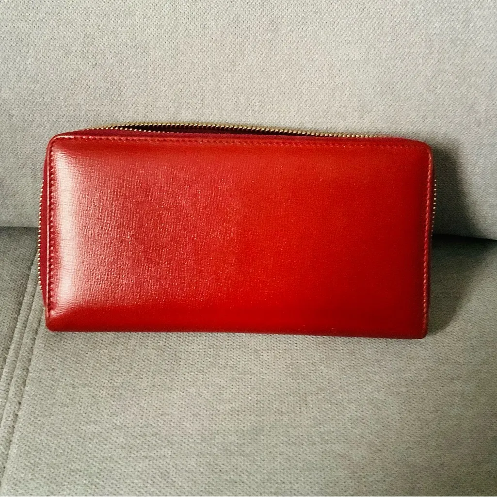 NICE❤️ GUCCI wallet in LUCKY RED 💰💵💶💷 - Image 2