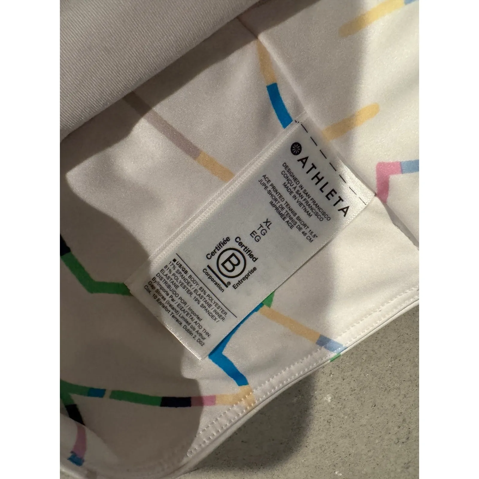 Athleta Women's XL athletic skirt with built‎ in shorts with pockets - Image 3